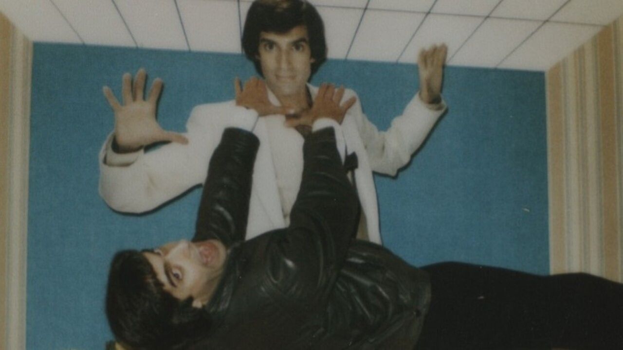 Por cerca de 25 anos, Copperfield manteve uma temporada fixa de espetáculos no MGM Grand Hotel and Casino, em Las Vegas. A última apresentação no local aconteceu no fim de abril de 2026. O motivo do encerramento da residência, porém, não foi explicado publicamente pelo mágico.
