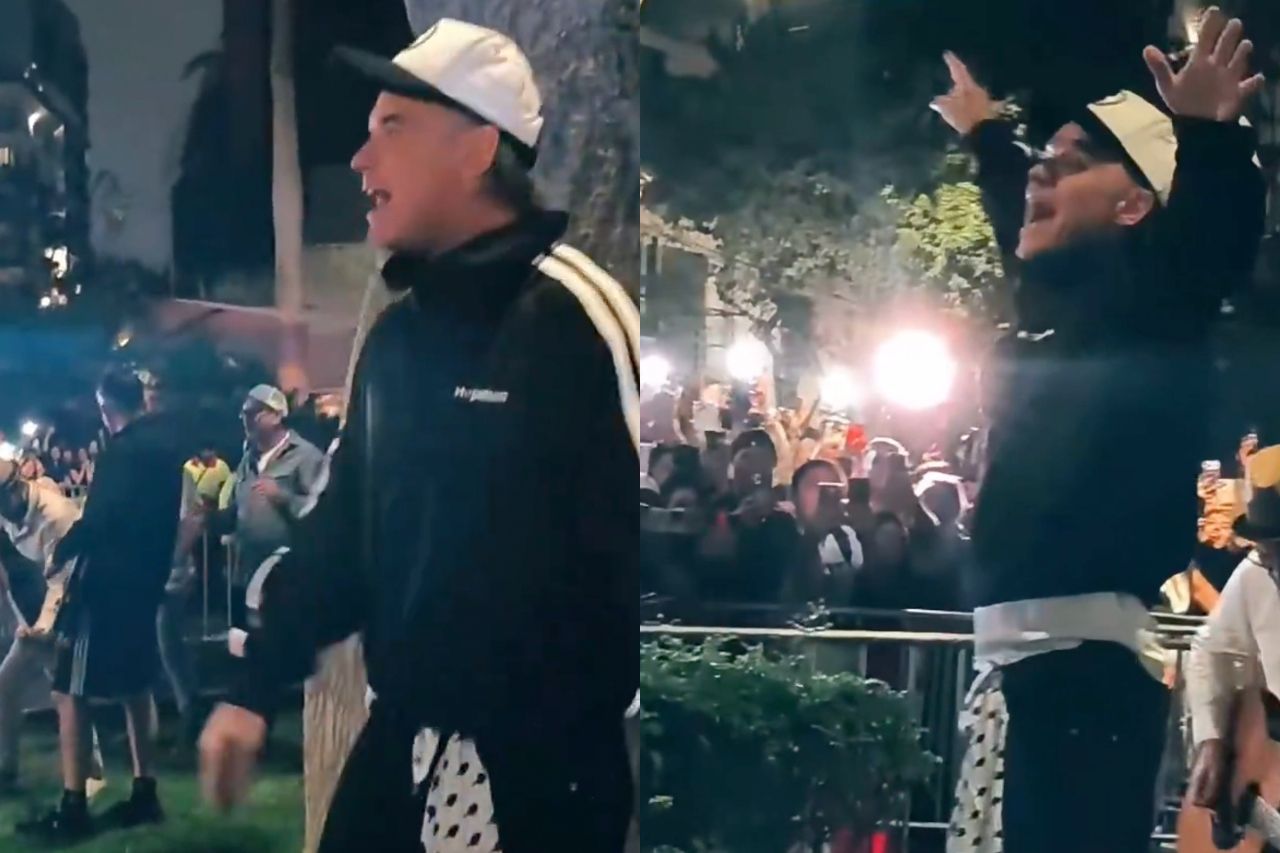 Após ter um dos seus shows cancelado em Lima, no Peru, o cantor britânico Robbie Williams surpreendeu os fãs ao fazer uma apresentação improvisada em frente ao Hotel Belmond, onde cantou sucessos como “Feel”, “Angels” e “Rock DJ”.  -  (crédito: Reprodução/Redes Sociais)