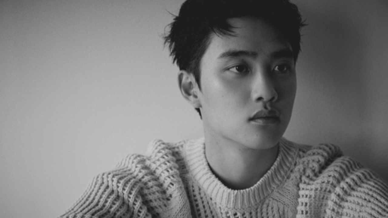 No início de 2011, a SM Entertainment formou dois grupos distintos, EXO-K e EXO-M, com planos para que um se apresentasse na Coreia do Sul e o outro na China. D.O. estreou em 2012 como vocalista principal do EXO-K. Durante alguns anos, os grupos se apresentaram separadamente, até que, em 2014, passaram a ser um único grupo, o EXO. 
