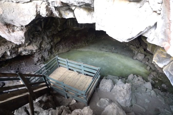Ice Cave, caverna de gelo localizada no vulcão Bandera, no Novo México – Reprodução/YouTube