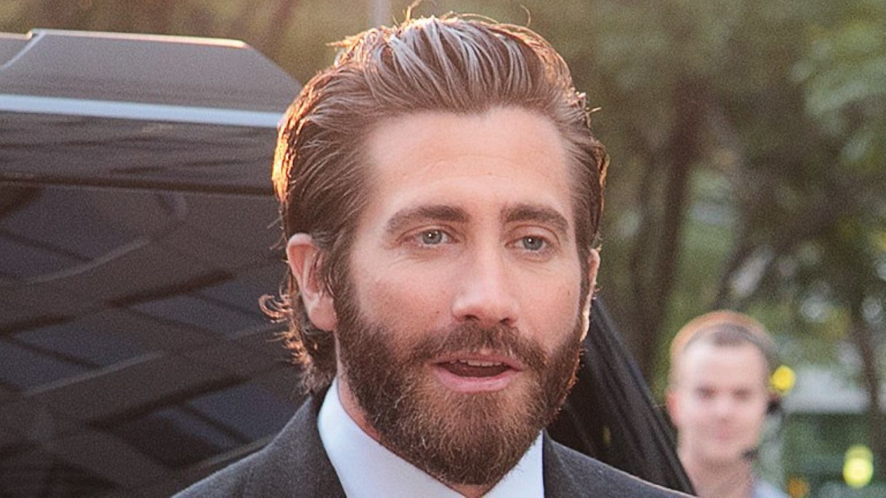 Jake Gyllenhaal é um ator norte-americano nascido em 1980, em Los Angeles, filho do diretor Stephen Gyllenhaal e da roteirista Naomi Foner e irmão da também atriz Maggie Gyllenhaal. É conhecido por filmes como 
