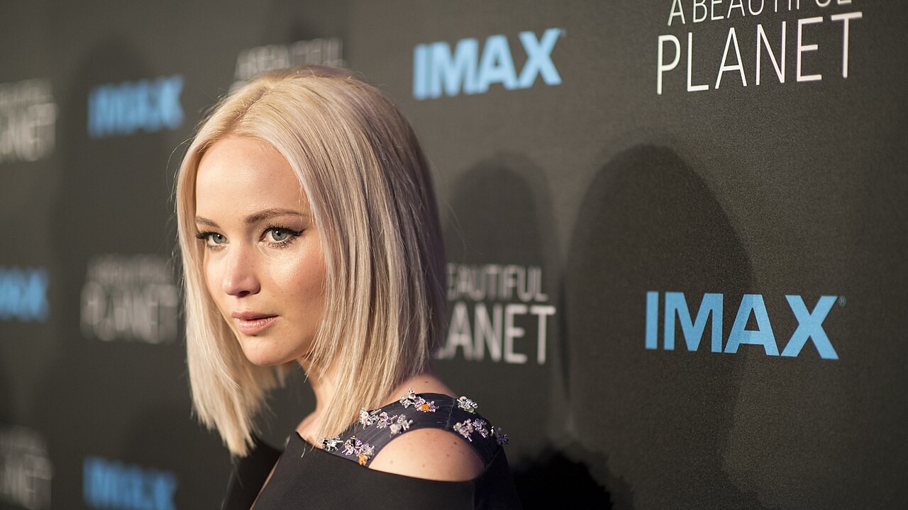 Em 2014, Jennifer havia declarado que jamais usaria uma rede social e chamou o ambiente digital de 
