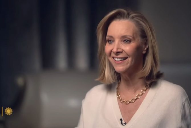 Lisa Kudrow revela o único pedido dos fãs de “Friends” que evita atender