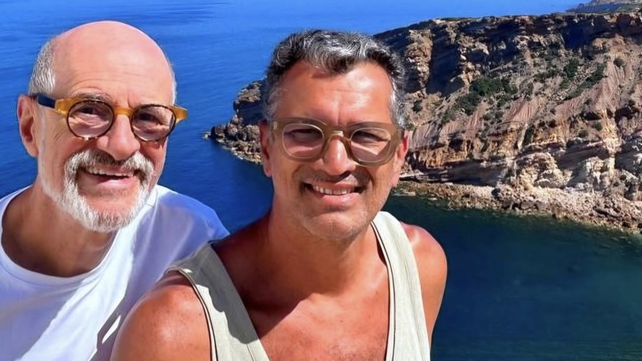 Em relação à vida pessoal, Caruso teve relacionamentos duradouros com quatro mulheres. Atualmente, vive um relacionamento de oito anos com o técnico de enfermagem Marcos Paiva. Em entrevista, afirmou estar feliz com os filhos, os netos, o marido e as ex-mulheres, com quem mantém amizade até hoje.

