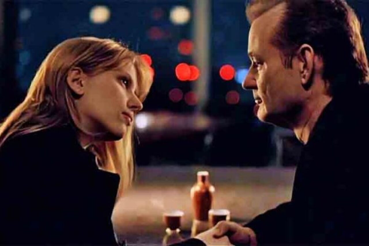 Em 2003, Murray atingiu um dos pontos mais importantes de sua carreira ao protagonizar “Encontros e Desencontros” com Scarlett Johansson, um filme dirigido por Sofia Coppola. Na produção, interpreta Bob Harris, um ator americano que atravessa uma crise pessoal durante uma temporada de trabalho em Tóquio. O papel lhe garantiu o Globo de Ouro e o BAFTA de melhor ator, além de uma indicação ao Oscar na mesma categoria.
