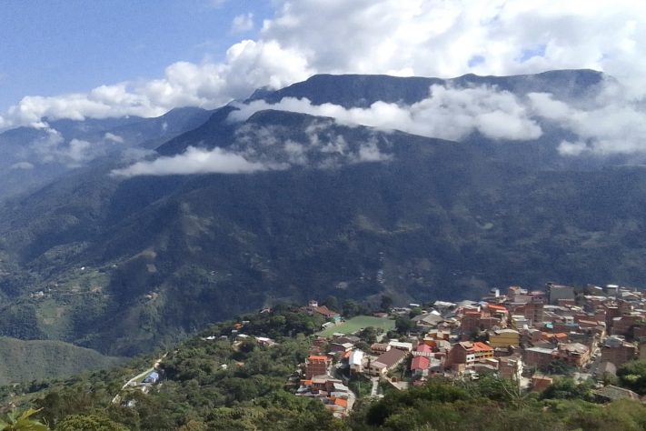 Nor Yungas, Bolívia – Wikimedia Commons/Sembapoeta