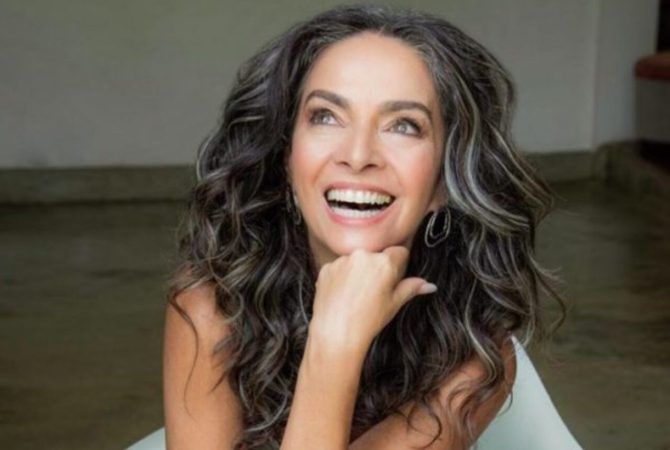 Claudia Ohana revela que neto foi alvo de provocações por ensaio nu da atriz