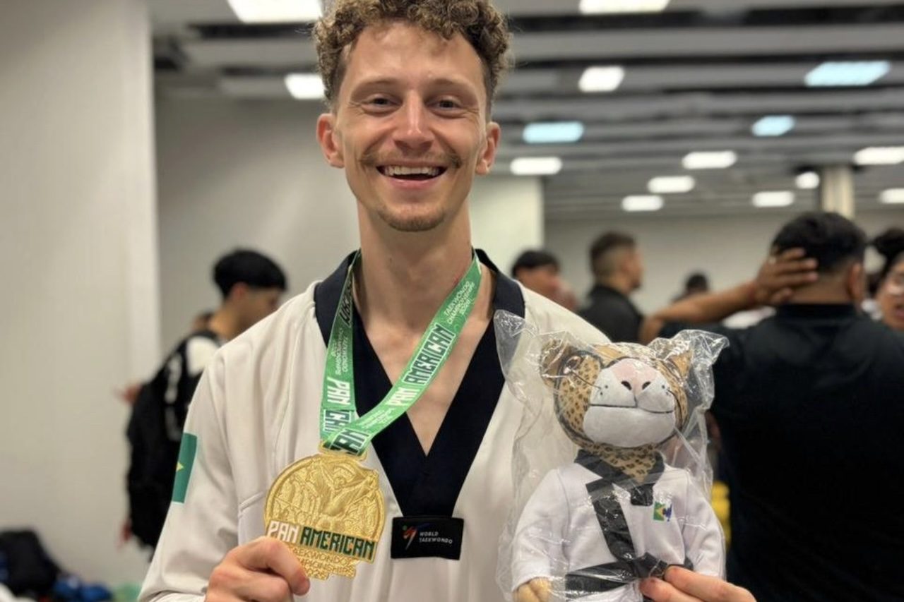 No Campeonato Catarinense, a equipe também se destacou ao terminar a competição com 43 medalhas, sendo 25 de ouro, 11 de prata e sete de bronze, mais de 100 pontos à frente da 2ª colocada. O trabalho desenvolvido ainda alcançou um marco em 2026, com 11 atletas de São José convocados para representar o Brasil em competições internacionais, o maior número de representantes da cidade em uma única temporada.