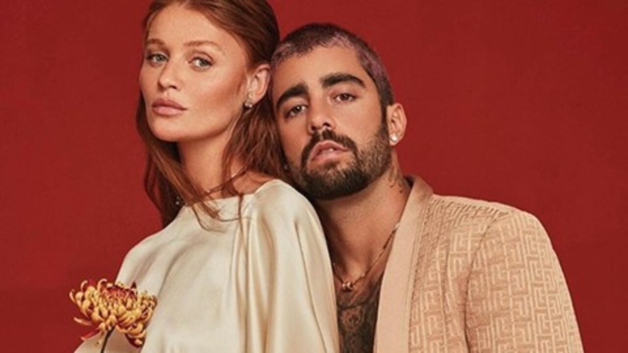 Pedro Scooby e Cíntia Dicker começaram a se relacionar no fim de 2019 e oficializaram a união no ano seguinte, em 2020. Juntos, eles são pais de Aurora, nascida em 2022. O surfista também é pai de Dom, nascido em 2012, e dos gêmeos Liz e Bem, nascidos em 2015, frutos de seu relacionamento anterior com Luana Piovani. 
