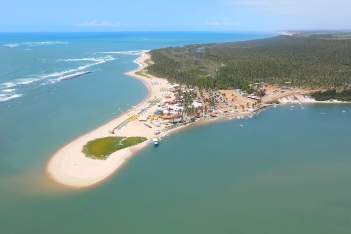 Praia de Alagoas – Reprodução/YouTube Viagens Cine