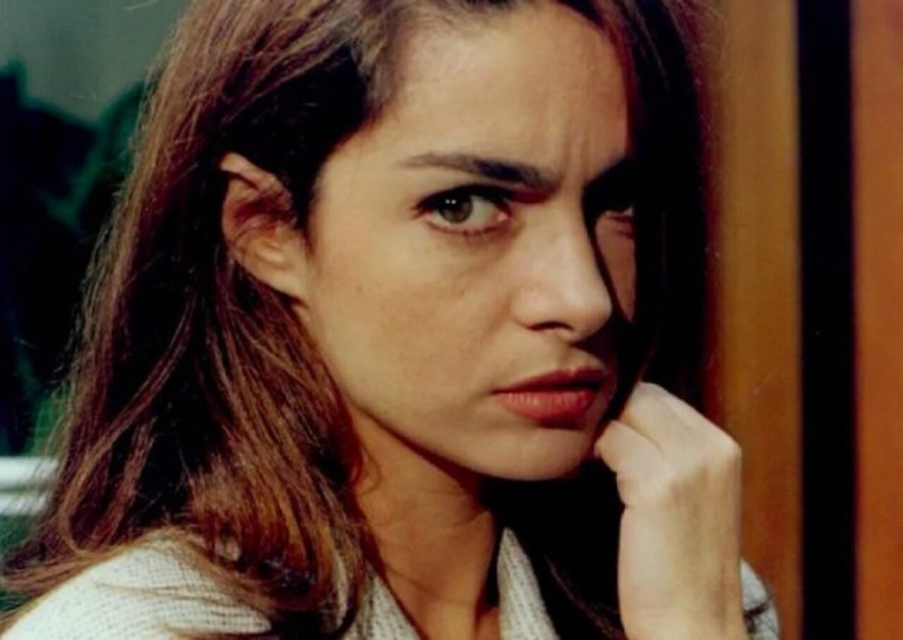 Depois de “Vamp”, Claudia continuou atuando em novelas e outros formatos televisivos. Entre os trabalhos de destaque daquele período estão “Fera Ferida”, de 1993, e “A Próxima Vítima”, exibida em 1995, na qual interpretou Isabela Ferreto. Ao longo das décadas seguintes, a atriz alternou trabalhos na televisão, no cinema e no teatro, mantendo uma carreira marcada pela variedade de personagens. Em 2019, por exemplo, integrou o elenco de “Verão 90”, interpretando Janice.
