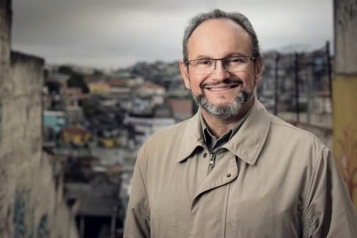 Jornalista Ernesto Paglia – Divulgação/Globo/Ramon Vasconcelos 