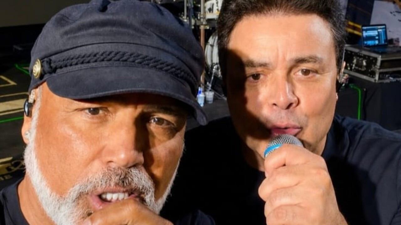 Entretanto, eles não foram a única dupla a ter uma parceria interrompida devido a uma tragédia. Na verdade, a música brasileira é marcada por duplas que conquistaram o público, deixaram histórias e músicas inesquecíveis, mas que chegaram ao fim de forma inesperada após a morte de um de seus integrantes. Confira a seguir duplas que tiveram esse destino.

