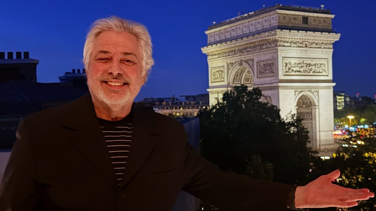 Roberto também contou que o namoro com Lilibeth surgiu como uma 