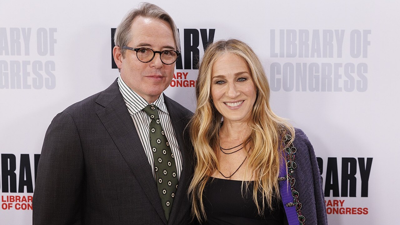 Parker também respondeu sobre sua maior conquista e afirmou que a divide com o marido. Para a atriz, a família que construiu ao lado do ator Matthew Broderick é sua maior realização. O casal está junto desde 1997 e tem três filhos: James Wilkie Broderick, nascido em 2002, e as gêmeas Tabitha Hodge Broderick e Marion Loretta Elwell Broderick, nascidas em 2009 por meio de barriga de aluguel. 
