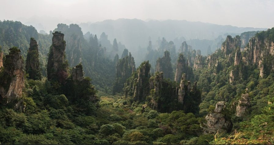 Colunas Zhangjiajie, China - Montanhas e rochas curiosas -