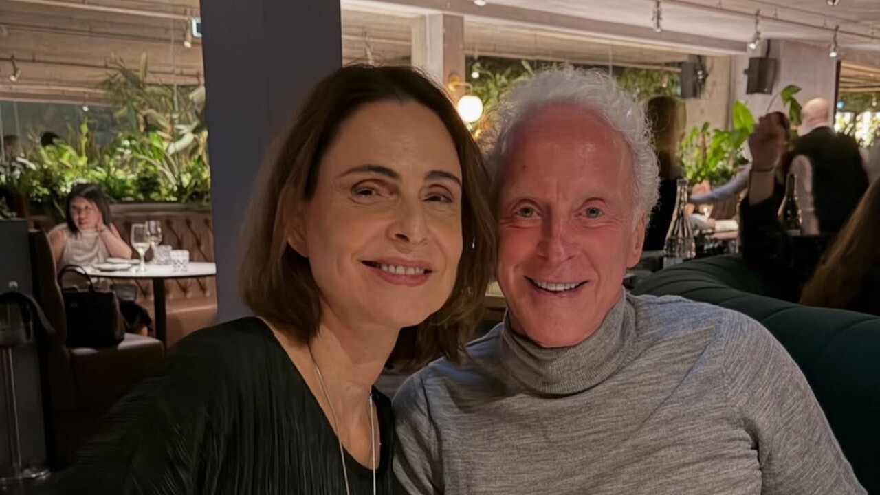 Mas viu o momento como uma oportunidade de se observar como uma mulher desejante. Atualmente, Sílvia namora o advogado, poeta e escritor Edson Pinto, de 67 anos. Ela assumiu o relacionamento publicamente em julho de 2025. A atriz descreveu a relação atual como madura e estável. 

