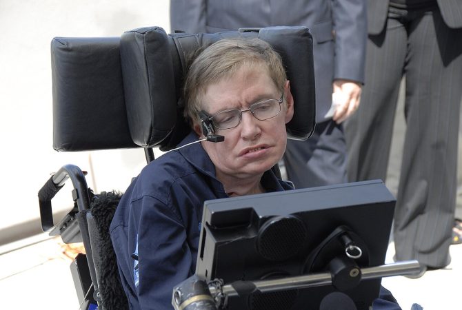 Stephen Hawking: biografia revela ‘lado sombrio’ do genial cientista