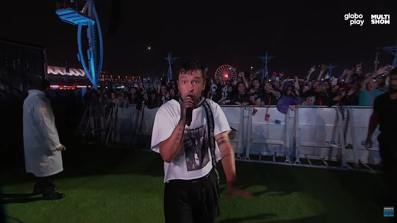 O Twenty One Pilots encerrou o Rock in Rio 2026 em grande estilo. Em sua estreia no festival, a dupla foi o headliner do dia 13 de setembro e levou ao palco uma apresentação que percorreu diferentes fases da carreira, com músicas de vários álbuns. O show fechou a programação desta edição, que também teve Foo Fighters, Elton John, Stray Kids, Maroon 5, Demi Lovato e Calvin Harris entre os grandes destaques.
 -  (crédito: Reprodução Youtube)