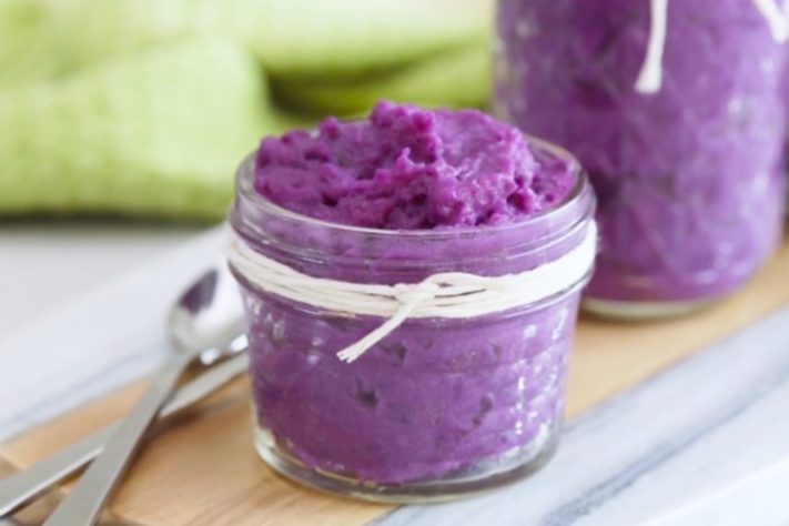 Ube halaya, sobremesa filipina leva tubérculo que ficou popular nas redes sociais por conta da cor roxa – Reprodução/YouTube YUMMY Ph
