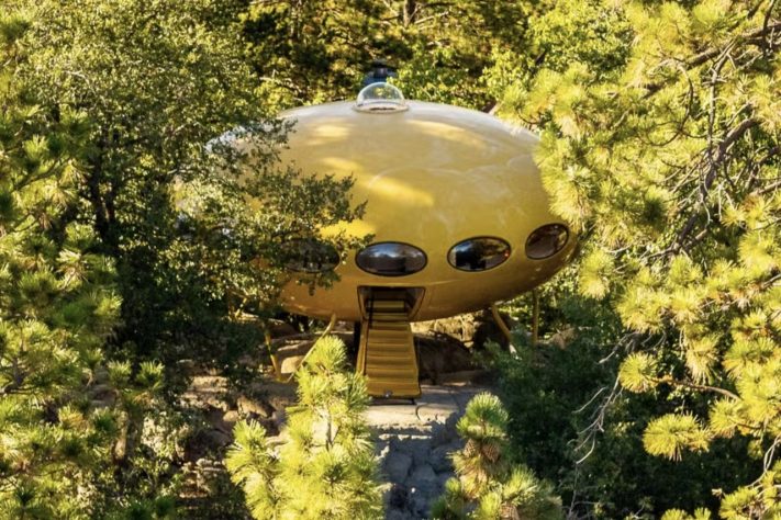 Após mais de 50 anos, casa em formato de disco voador é resgatada por arquiteto e colocada à venda nos Estados Unidos – Reprodução @sothebysrealty