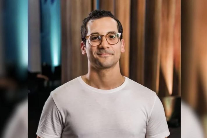 Cientista se torna o 1º brasileiro a vencer prêmio por divulgar ciência nas redes sociais – Reprodução @danieldahis