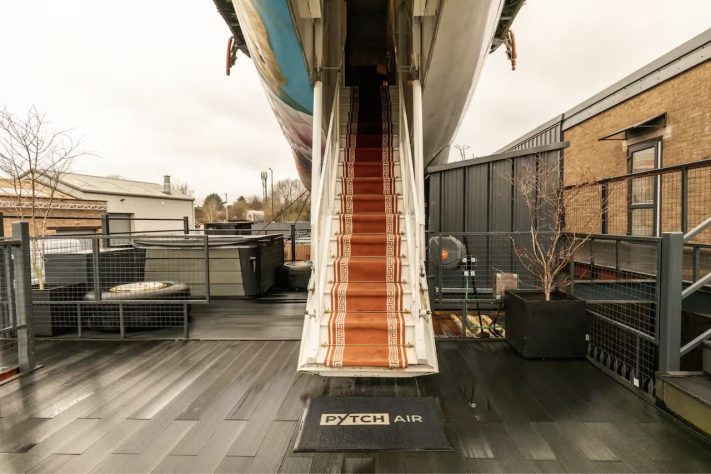 PytchAir, Boeing 727 que já foi jato particular vira hospedagem de luxo — Divulgação/Airbnb