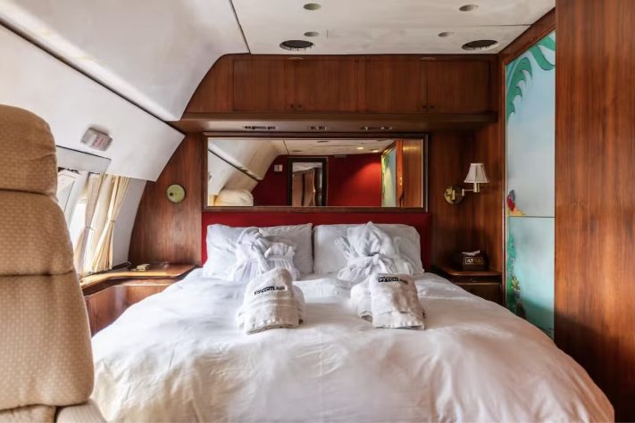 PytchAir, Boeing 727 que já foi jato particular vira hospedagem de luxo — Divulgação/Airbnb
