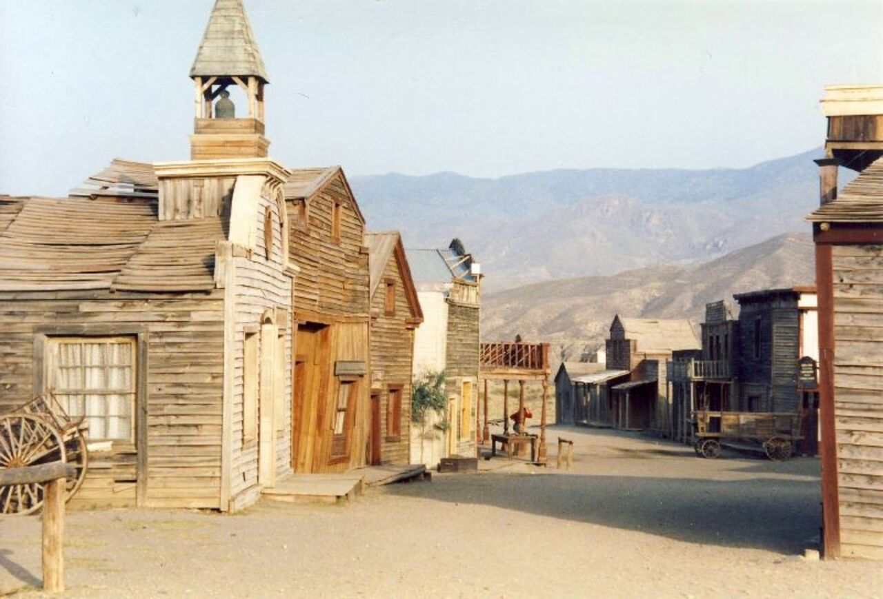 O Deserto das Tabernas foi palco de vários filmes de faroeste. Entre eles estão produções clássicas como 