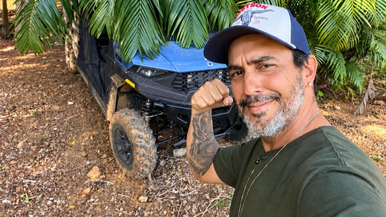André Marques adotou um novo estilo de vida e passou a dedicar mais tempo ao Recanto do Marques, sítio da família localizado em Cachoeiras de Macacu, no Rio de Janeiro. Atualmente, ele divide a semana entre a propriedade, onde fica até cinco dias, e a cidade, onde passa os outros dois. 
 -  (crédito: Reprodução / Instagram)