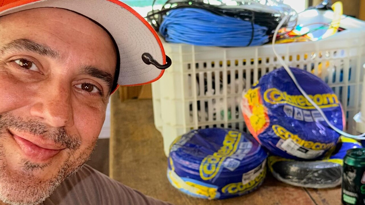 Segundo André, o local ficou abandonado durante o período em que a família concentrou os esforços nos cuidados com Otto. Após a morte dele, o apresentador iniciou uma reforma para recuperar a propriedade e honrar a memória do pai. Todo o processo é compartilhado por ele com os seguidores em suas redes sociais.
