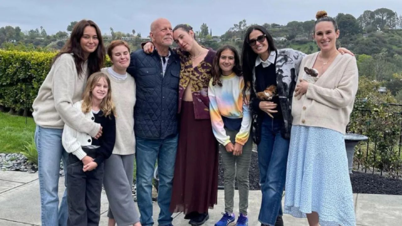Tallulah é uma das três filhas que Bruce Willis teve com a atriz Demi Moore, com quem foi casado entre 1987 e 2000. As outras duas são Rumer e Scout. Com Emma Heming Willis, com quem é casado desde 2009 e que é a principal cuidadora do ator, Bruce tem as filhas Mabel Ray e Evelyn Penn. 
