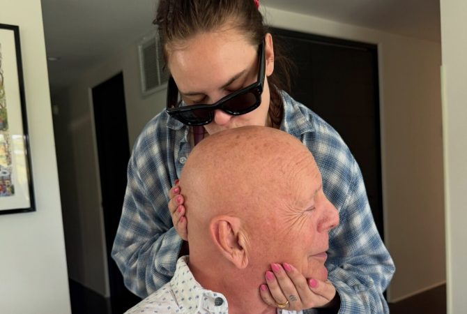 Tallulah Willis publica foto rara ao lado do pai, Bruce Willis