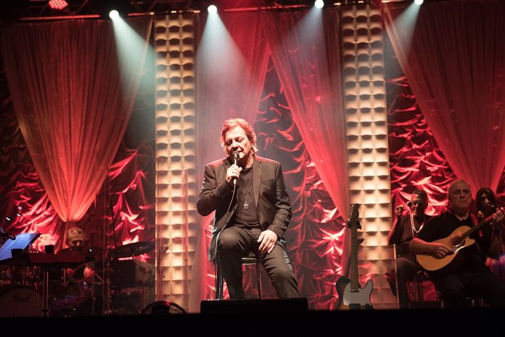 Cantor Fábio Jr. 
