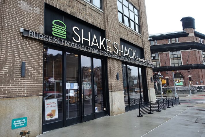Rede de fast-food Shake Shack chegará ao Brasil em 2027
