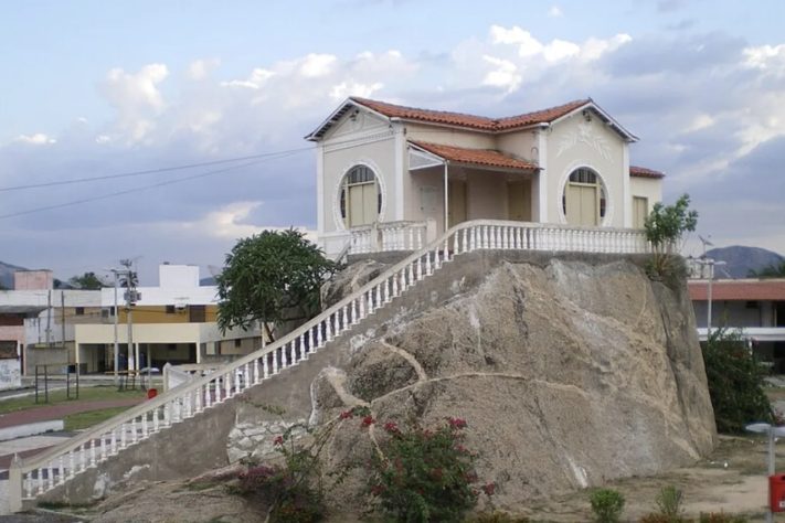 Chalé da Pedra (Quixadá, Ceará) – Krewinkel/Wikimedia Commons