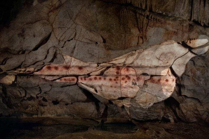 El Castillo; Caverna espanhola tem pinturas rupestres que 'se movem' de acordo com a iluminação – Wikimedia Commons/Bernietaylor