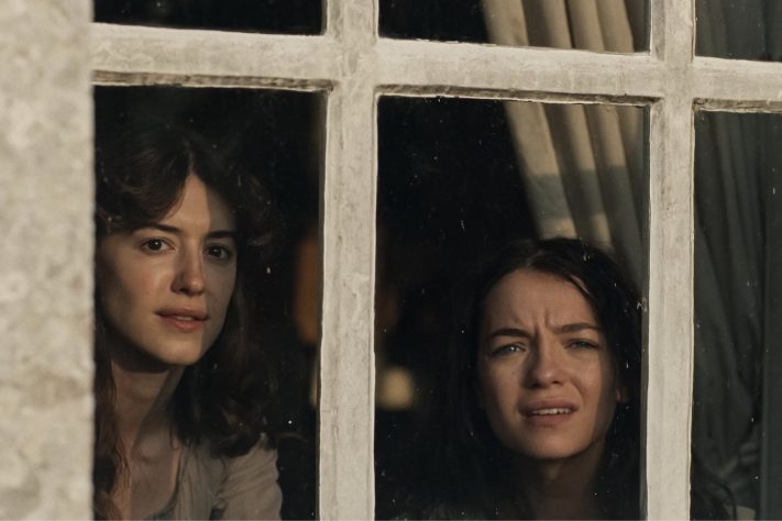 Esmé Creed-Miles e Daisy Edgar-Jones em Razão e Sensibilidade (2026) – Divulgação/Focus Features