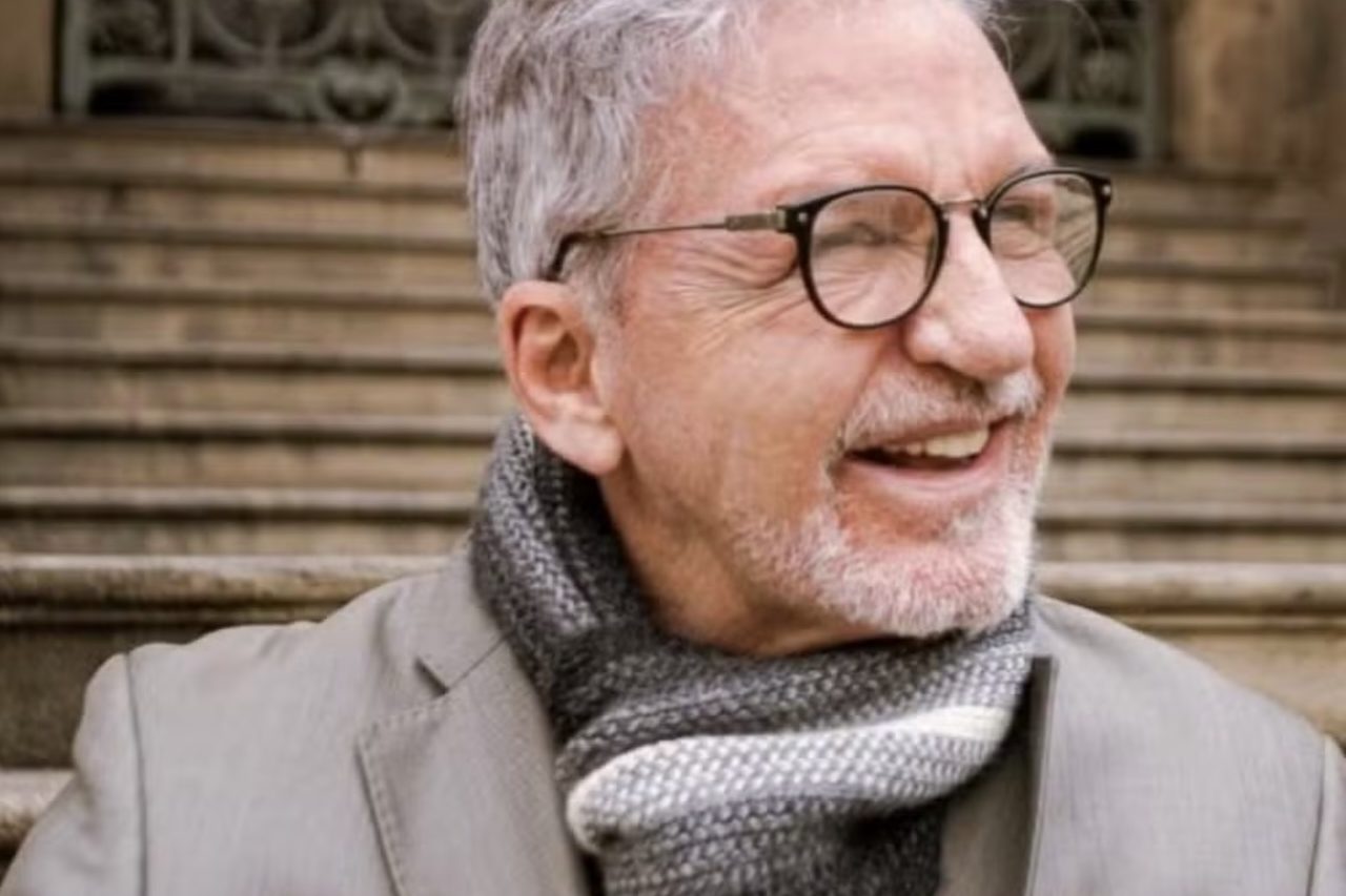 Nascido em 8 de outubro de 1948, São Carlos, no interior de São Paulo, Marcello Picchi ganhou destaque na televisão, no cinema e no teatro a partir da década de 1970. Ele iniciou sua trajetória artística nos palcos, mas logo conquistou oportunidades na televisão.