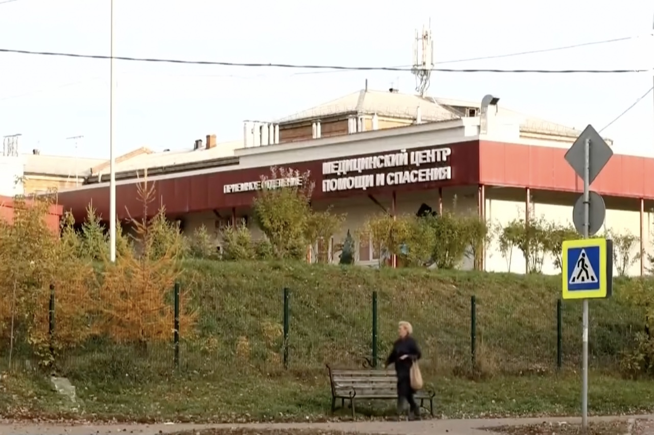 A morte de uma pesquisadora que estaria ligada a um possível surto de peste em Irkutsk, na Sibéria, tem gerado desconfiança no mundo inteiro nos últimos dias. A ONU pediu cautela diante dos rumores sobre e informou que a Organização Mundial da Saúde (OMS) mantém contato com as autoridades russas para acompanhar a situação. -  (crédito: Reprodução/Record News)