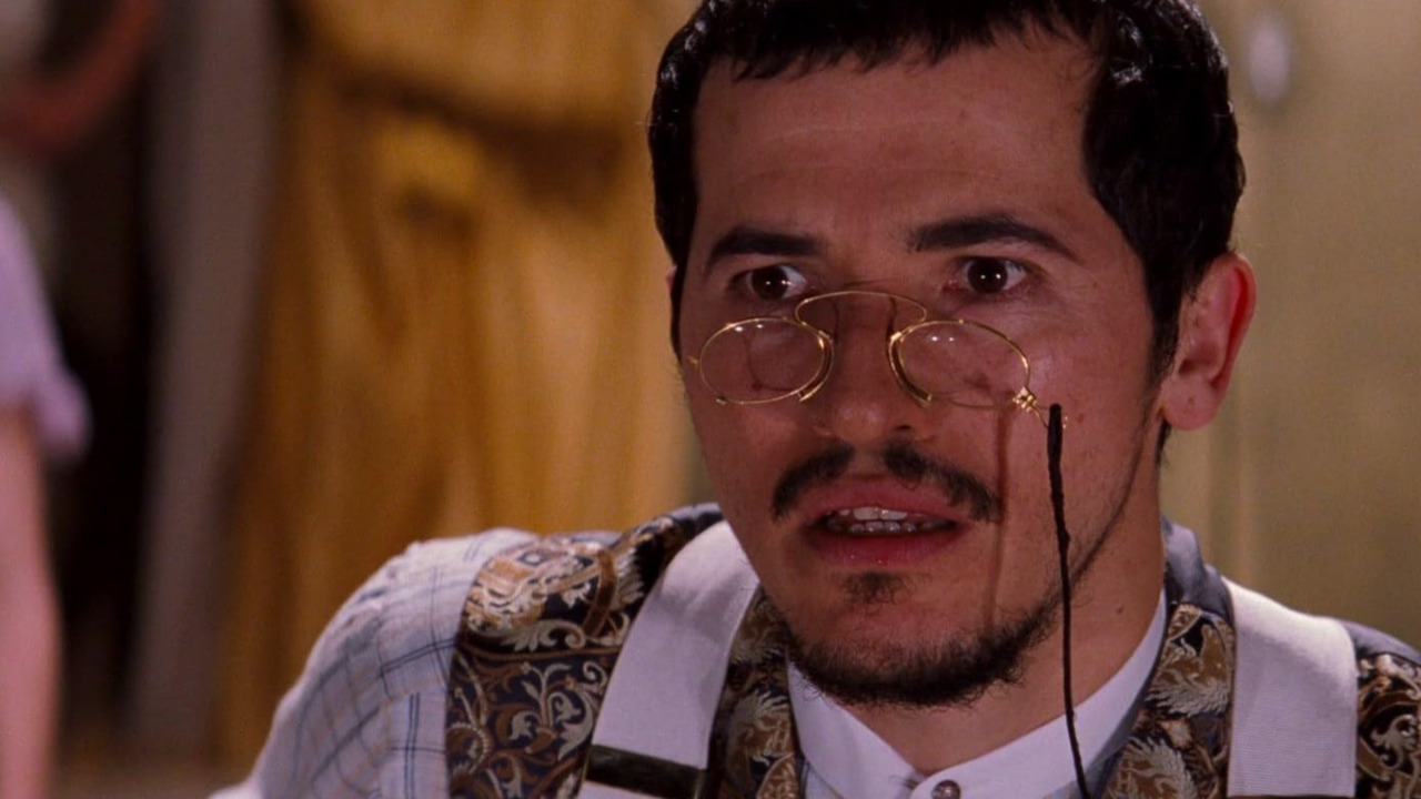 Com mais de 100 créditos no currículo, o ator construiu uma carreira no cinema, na televisão e no teatro. Entre seus trabalhos de destaque estão “O Pagamento Final”, “Moulin Rouge: Amor em Vermelho” e “Romeu + Julieta”. Leguizamo também ficou conhecido por dublar Sid, a preguiça da franquia “A Era do Gelo” e Bruno Madrigal, em “Encanto