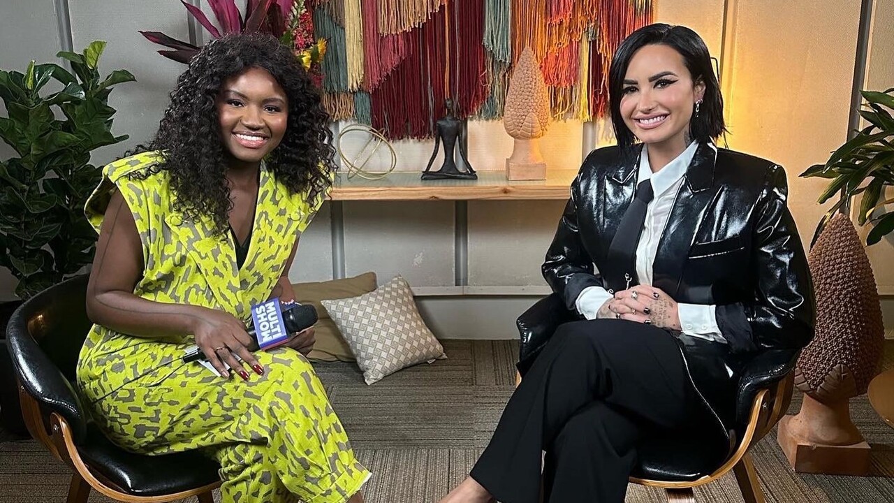 Em 2022, Kenya apresentou seu primeiro grande festival pela Globo, o Lollapalooza, e, em 2023, passou a atuar tanto no Multishow quanto na TV Globo. Desde então, participou da cobertura de eventos como Rock in Rio, The Town, Tomorrowland, Afropunk, Circuito Sertanejo e Festival de Verão Salvador, além de entrevistar artistas como Demi Lovato durante o The Town.
