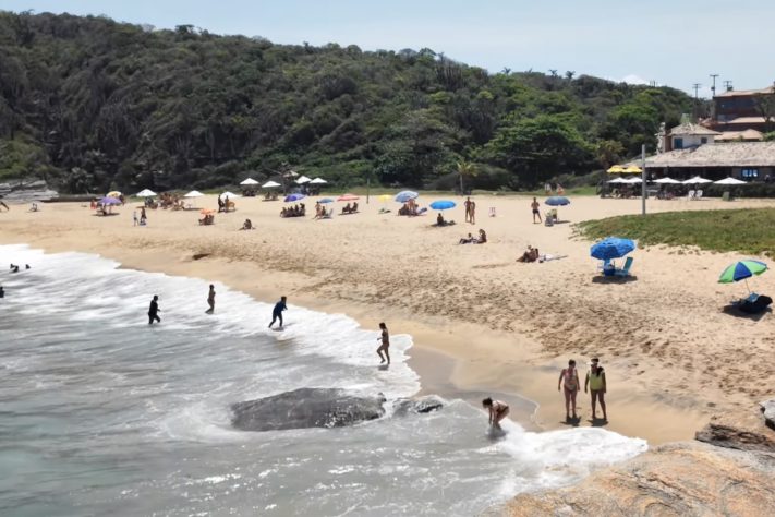 Praia das Caravelas, Búzios – Reprodução/YouTube