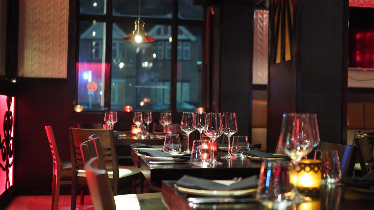 O brasileiro mais bem colocado na seleção é o Nelita, comandado pela chef Tássia Magalhães, que ocupa a 54ª posição. O restaurante oferece opções de menu degustação e serviço à la carte e aparece pela primeira vez na premiação, um reconhecimento importante para a casa paulistana.
