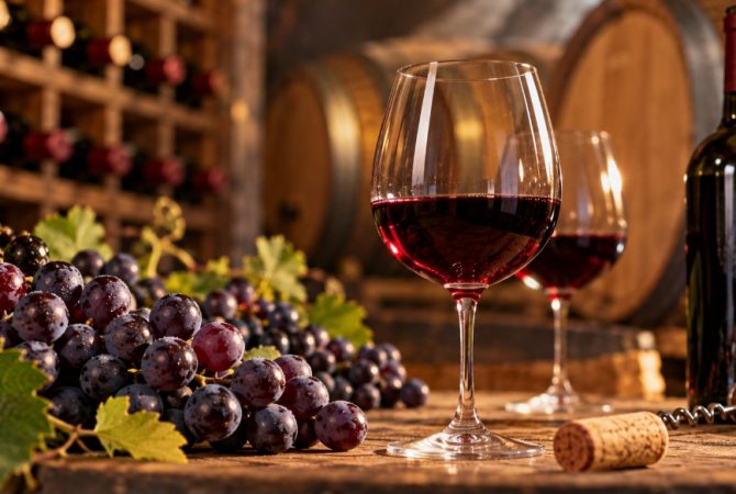 O que as uvas e o vinho tinto têm de especial? Conheça o resveratrol e as curiosidades por trás da bebida