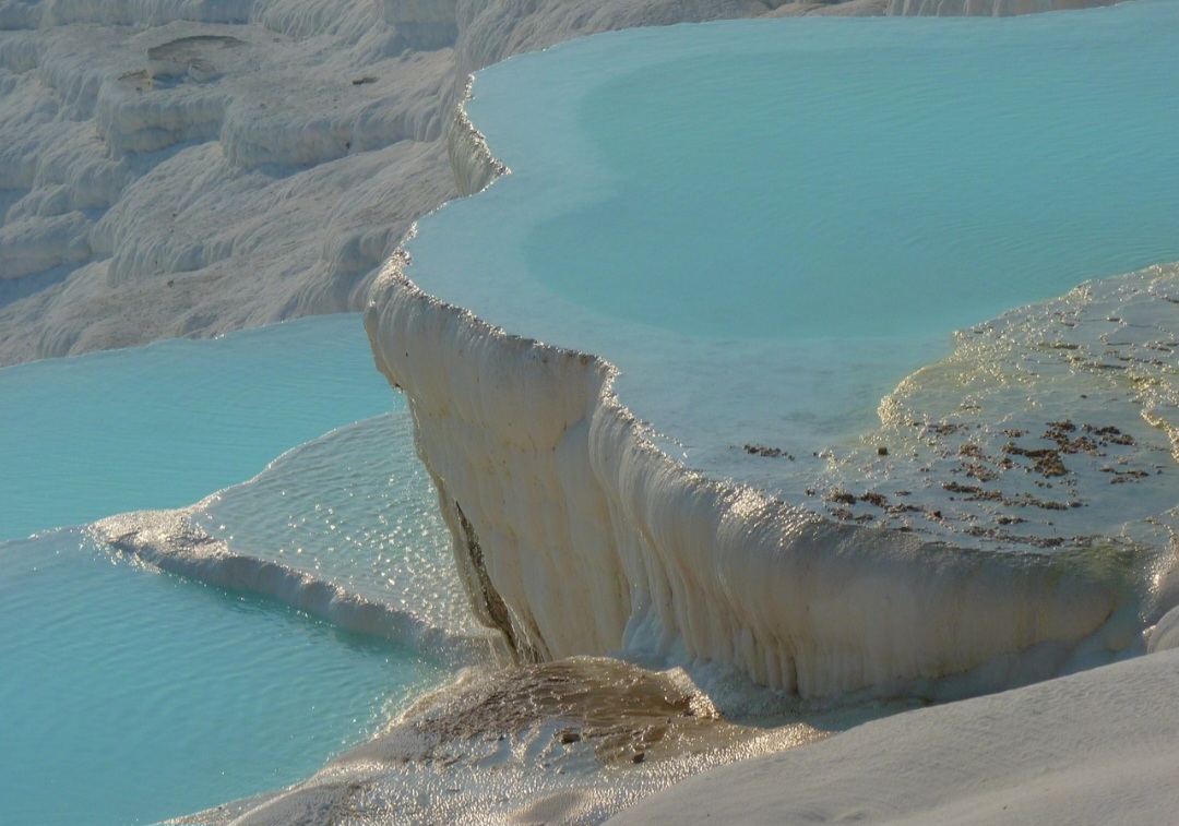 Em 1988, Pamukkale e Hierápolis foram inscritos conjuntamente na Lista do Patrimônio Mundial da UNESCO, por sua importância natural e cultural