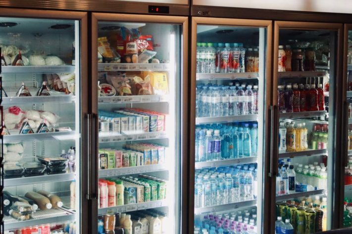 Geladeira de supermercado – Pexels/Pham Huynh Tuan Vy