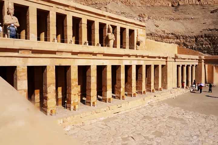 Em 1979, o Vale dos Reis, incluindo a necrÃ³pole, foi declarado PatrimÃŽnio Mundial da Unesco. 

