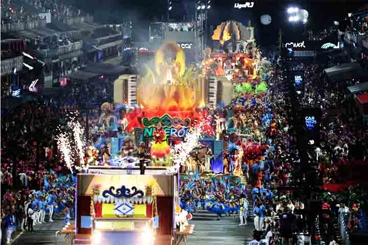 Nêgo, de 69 anos, é muito conhecido no universo carnavalesco, sendo bastante respeitado pelos críticos. 