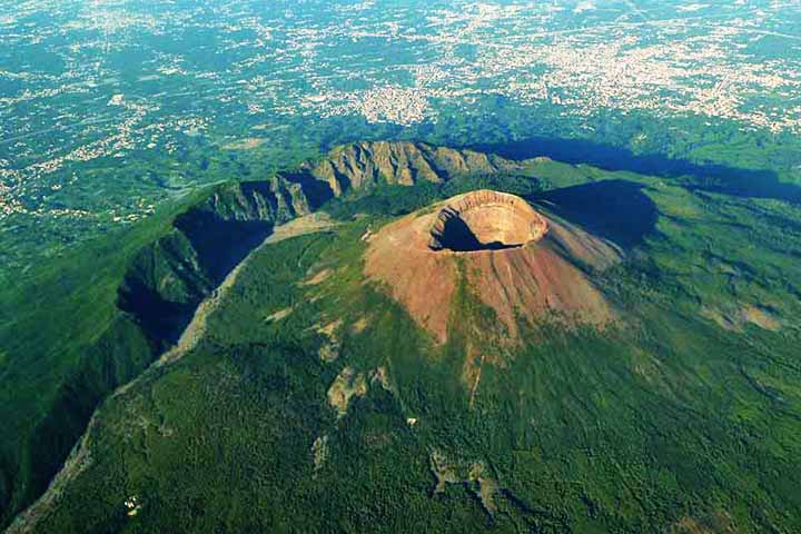 De acordo com o site especializado “Archaeology News”, o afresco já era centenário quando ocorreu a erupção do Monte Vesúvio. 
